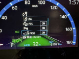 先進の安全装備ついてます。詳しい装備内容、仕様等につきましてはスタッフにお問合せ下さい。