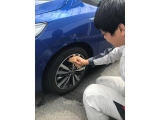 アルミホイールもしっかり汚れを落としてきれいに仕上げます。