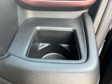 ドリンクホルダー装備☆運転席右側についていますのでドリンクも取り出しやすい☆