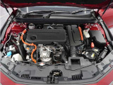 ◆2モーター内蔵電気式CVT◆SPORTS e:HEV(イー エイチ イー ブイ)は優れた燃費性能を実現しながら、軽快な加速とレスポンスのよい滑らかな走りをもたらす2モーターハイブリッドシステムです。