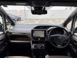 フロントガラスも大きくとても運転がしやすいと思います