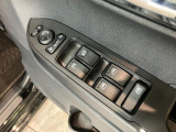 延長保証につきましてはお求めいただく車両によって保証料が異なりますので、当店スタッフまでお気軽にお問い合わせくださいませ。