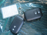 スマートキーは2個あります。作動状態は良好です。