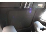 お気軽にお問い合わせください。Tel:075-325-0440 Mobile:070-2313-8676  中古車担当:時女まで