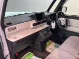 より多くの一般の方へ車を届けれればと思っておりますので同業者様への販売は極力控えさせて頂いております。ご了承下さい。