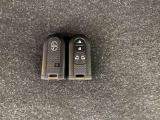 キーを取り出さずにドアを施錠&解錠。クルマの始動も可能です。