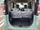 トランク(荷室)