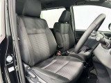 見通しのよいすっきりとした視界で、誰でも運転しやすいです。運転のしやすさは疲れにくさにも繋がりますよ♪