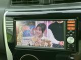 停車時に映像を楽しめるTV画面です。移動を終えて休憩する際や、ちょっとした待ち時間にも活用できます。