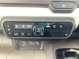 運転席シートヒーターを装備しており、寒い季節のドライブも快適。スイッチ操作で素早く温まり、冬場の通勤や長距離移動をしっかりサポートします。