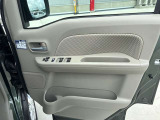 運転席ドア内側