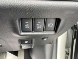 「【車両接近通報停止スイッチ】ハイブリッド走行時の低速通報音を一時的にオフにできる便利なスイッチです。」