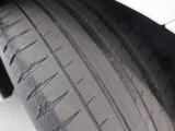 BMWならではの卓越した走りを支えるホイールと足回りです!日本車の走りに慣れている方にもぜひ体感して頂きたいほど、高いレベルでまとまっています!