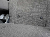 ◆ISOFIX◆シートベルトいらずでチャイルドシートと固定金具を連結するだけでがっちり固定できます。