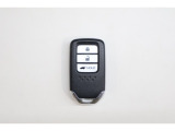 スマートキーはカバンの中やポケットに携帯するだけでドアロックの開閉が可能です!