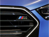 BMWでは古くから4つのリングが伝統のヘッドライトで御座います。