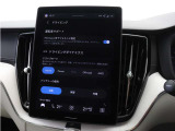 プラグインハイブリッドシステムは、各ドライブモードに応じて電気モーターとガソリンエンジンを協調制御します。