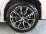 BMWならではの卓越した走りを支えるホイールと足回りです!