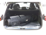 スクエアで使いやすい荷室形状。日常のお買い物から旅行まで幅広く対応します。