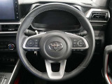 ドライバーに寄り添う快適な操作フィールをもたらすステアリングです。