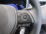 レーンディパーチャーアラートとは車線または走路からの逸脱の可能性を警告すると共に、車線または走路からの逸脱を避けるためのハンドル操作の一部を支援する機能です。詳細は販売店スタッフまでおたずねください。