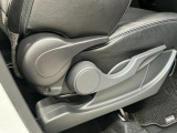 【運転席シートリフター】運転席の座面の高さを調整!視界の良い位置に高さを調整することで、運転の安全性が向上します☆