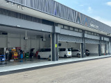 店舗に併設の整備工場が御座います。最新の整備工場で、正規ホンダディーラーである当社へ車検・点検・修理等はぜひお任せください!!!