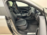 Lower Interior: Onyx Black - Semi Aniline