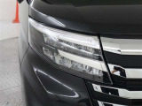 夜間の視認性に優れているLEDヘッドライトです!バルブ切れや消費電力も少なく、優秀なライトです!車種・グレードによっては自動ハイビームも付いてます!