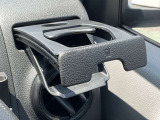 使い易運転席前方に出リンクホルダー装備。