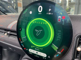 車両の詳細、ご質問につきましては、弊社営業スタッフまでお気軽にご連絡下さいませ。遠方のお客様には実車の詳細画像送信も承ります。お客様からのお問合せをお待ち致しております。