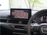 内装はシンプルに使い勝手を考え作られています。お車を運転する感覚をダイレクトに体感して頂けます。室内も広くロングドライブにも快適にお過ごしいただけます。