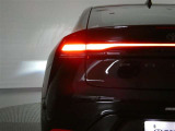 LEDテールライトです。省電力、高輝度のLEDは明るく照らすので夜間運転時の視認性を高めます。スタイリッシュな見た目で細かいところもこだわりたいあなたに!