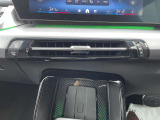 バックカメラ装備のお車なので、狭い場所の駐車なども安心です☆