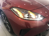 エンジェルアイ、イカリングと呼ばれるBMWのライトの正式名称は「コロナリング」です。一目でBMWとわかる伝統のデザインです。