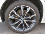 ◆ローンリース等ファイナンス商品、BMW専用自動車保険、BMWカード、コーティング、板金塗装、ドライブレコーダーなど社外品の取扱もございます。お車に関することは全てバルコムにお任せ下さい◆