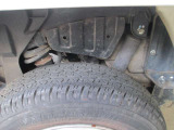 4WD/5MT/エアコン/パワステ/作業灯/AM・FMラジオ/荷台マット