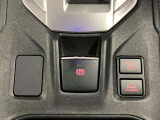 エンジン、ミッション、VDC(横滑り防止装置の一種)などを制御し悪路走破性を高めるAWDシステム「X-MODE」搭載です!!