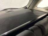 荷室にはトノカバーを装備しており、荷物を目隠しできるためプライバシー性が高く安心です。