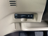 両側電動パワースライドドアは運転席からもワンタッチ操作が可能です♪