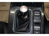 CIVIC TYPER搭載のレブマッチシステム採用、さらにシングルマス軽量フライホイールにより軽快なシフトチェンジが楽しめます。