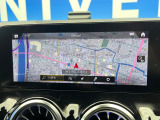 ●純正ナビ:一体感のあるナビは、高級感ある車内を演出してくれます。オーディオ機能も充実しておりますので、運転もより楽しめます♪