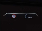 【BMWライブ・コックピット】コントロール・ディスプレイとインスツルメント・ディスプレイから構成されるディスプレイ・ネットワークにすべての情報がより分かりやすく表示されます。