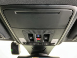 【SOSボタン】体調が悪くなったときや、事故に遭遇したとき、あおり運転にあっている時など、緊急時にボタンを押すと緊急サポートセンターにつながり、オペレーターが警察・救急への取次ぎを行います。