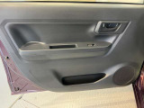 車両状態証明書修復歴の有無も一目瞭然。機能や内装・外装、走行距離、修復歴の有無をチェックし、クルマの状態を10段階にした車両状態証明書。数字や記号を使ってわかりやすく表示しています。