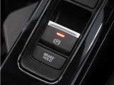 ◆オートブレーキホールド機能付き電子パーキングブレーキ◆ブレーキペダルを足から離しても停車状態を保ちます。アクセルを踏めば自動でブレーキが解除され、発進可能!