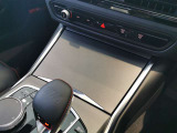 BMWプレミアムセレクション前橋では、高年式低走行モデルからMモデル、年式が経ちなかなかディーラーでは見かけないモデルまで幅広いラインナップで認定中古車を取り扱っております。品質に自信があります。