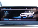 クルマの頭脳ともいえる、管理システム、iDrive。ナビだけではなく、オーディオ操作や車両情報の表示などをコントロールできます。便利さと安全性の向上にも繋がっています。