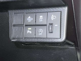 スマートアシストOFFスイッチ・VSC OFFスイッチ・コーナーセンサースイッチ・eco IDLE OFFスイッチ手動光軸調整ダイヤルです。