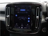 【CleanZone アドバンスト・エア・クオリティ・システム(PM2.5センサー、車内自動換気機能付)】PM 2.5粒子を最大95%車外に排出。全自動空気清浄機で、車内の空気の質を向上させます。